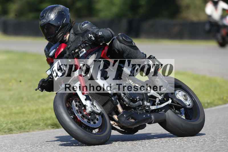/44 09.08.2025 Plüss Moto Sport ADR/Einsteiger/54